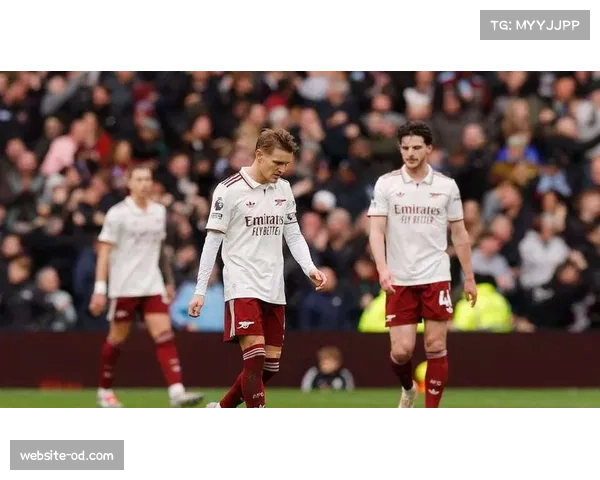 阿森纳需警惕维拉保托雷斯定位球抢点 高空防守成客场考验